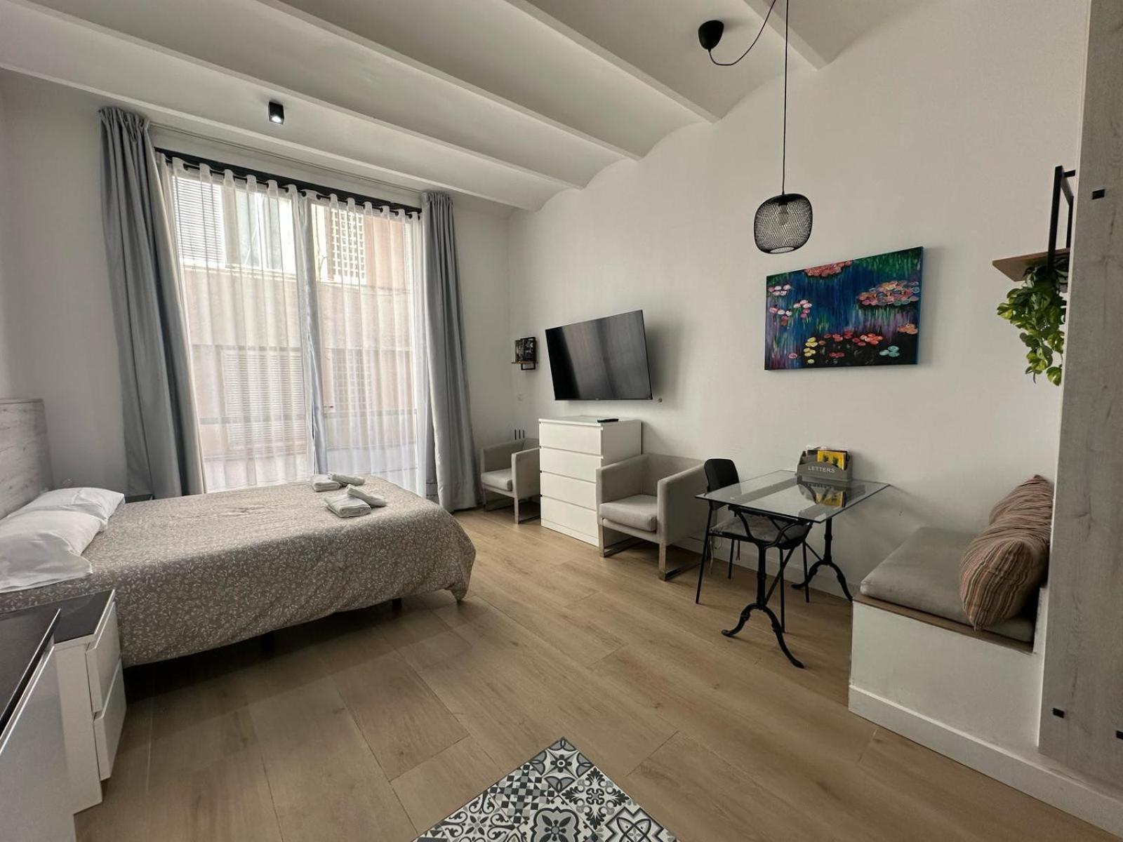 A H Rentals Monet Estudio Винарос Экстерьер фото